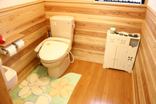自然素材住宅のトイレ